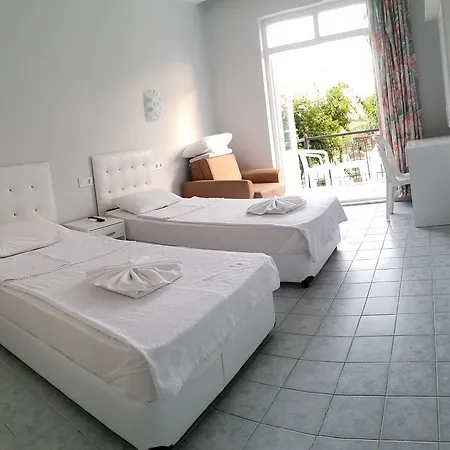 Ξενοδοχείο Haus Eden 3*